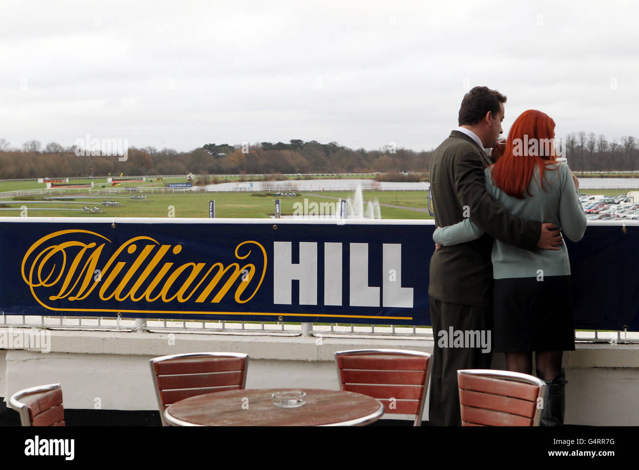 Pferderennen Sie-William Hill Winter Festival 2011 - König George VI Steeple Chase - Kempton Park Stockfoto