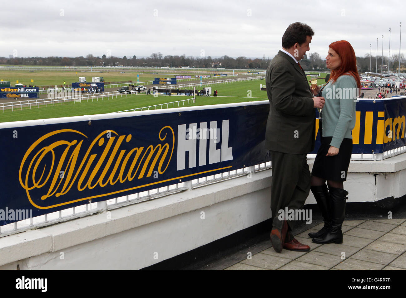 Pferderennen Sie-William Hill Winter Festival 2011 - König George VI Steeple Chase - Kempton Park Stockfoto