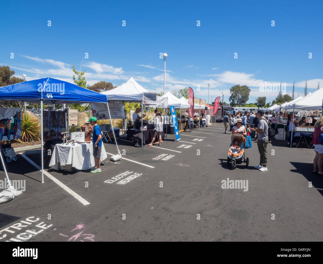 Menlo Park, CA/USA - 18. Juni 2016: Auto-Show und Vatertag BBQ auf Facebook Bauernmarkt in Menlo Park, Kalifornien. Stockfoto