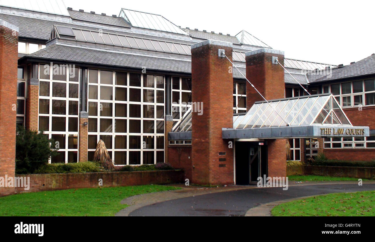 Crown Court Aktien. Gesamtansicht der Warrington Crown und County Courts Stockfoto