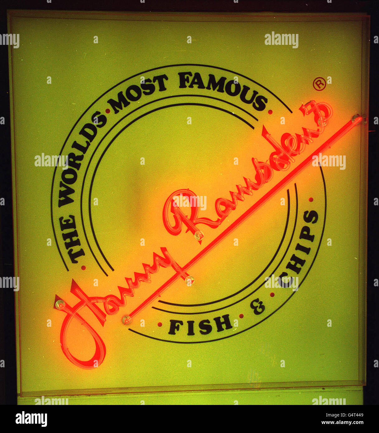 Bibliotheksdatei 252003-1, datiert 2.2.92. Harry Ramsdens berühmtes Fish and Chip Shop-Logo. Die Geschäftsführer des Unternehmens, das in den 1920er Jahren von Harry Ramsden in Leeds gegründet wurde, haben heute, am Freitag, den 22. Oktober, zugestimmt, ein Übernahmeangebot von 20 Millionen von Hotels und dem Medienunternehmen Granada anzunehmen. Siehe PA Story CITY Ramsden's. /PA Stockfoto