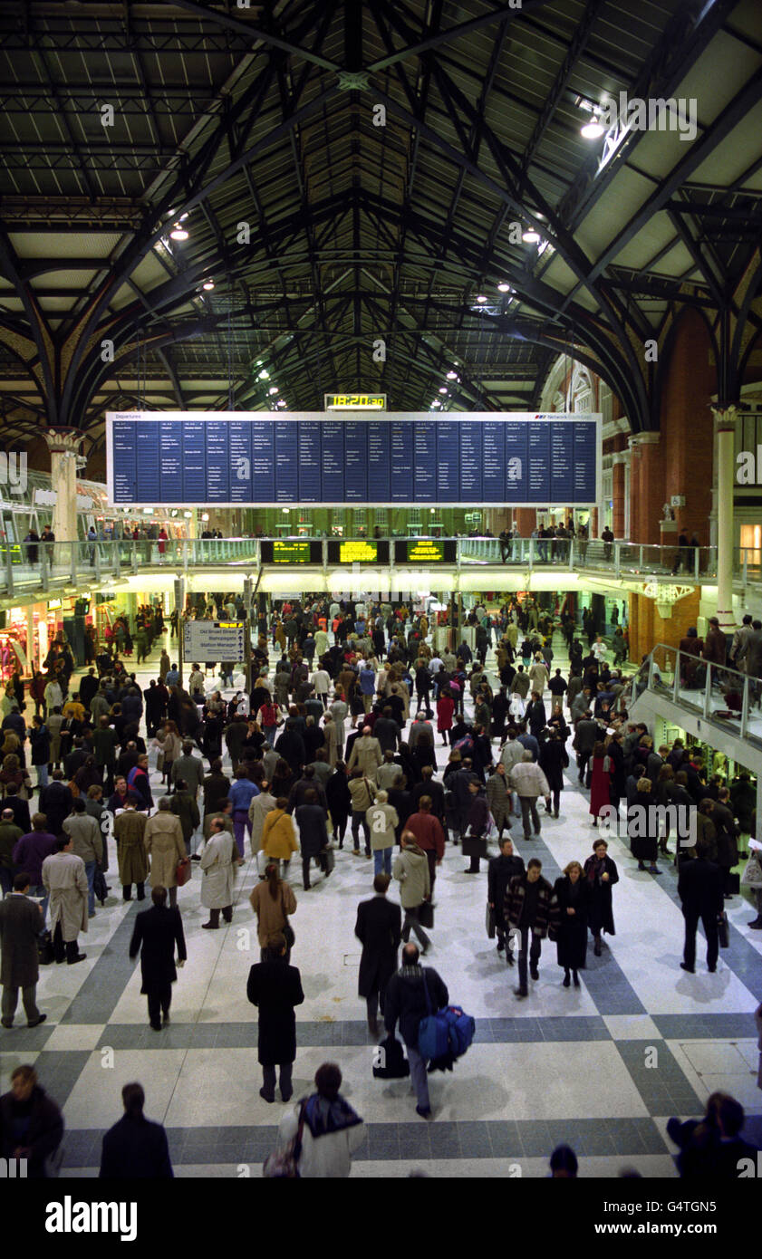 Transport - Bahnhof Liverpool Street - London - 1993 Stockfoto