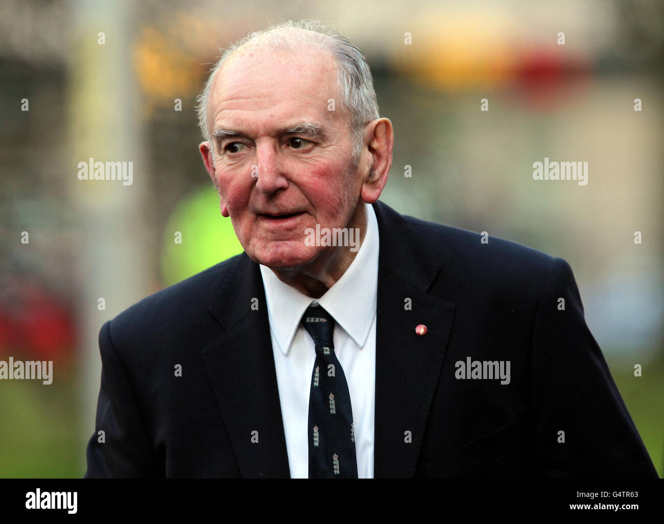 Cricket - Basil D'Oliveira Danksagung - Worcester Cathedral. Der ehemalige englische Cricketspieler Tom Graveney kommt zu einem Dankesdienst in Erinnerung an Basil D'Oliveira in der Worcester Cathedral, Worcester. Stockfoto