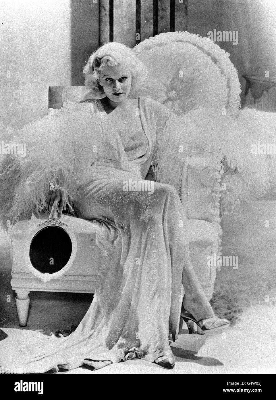 Eine undatierte Bibliothek Datei Bild der Schauspielerin Jean Harlow.. Eine undatierte Bibliotheksdatei Bild der Schauspielerin Jean Harlow. Stockfoto