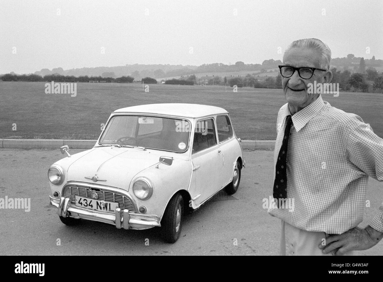 Autofahren - Mini - Silberhochzeit Stockfoto