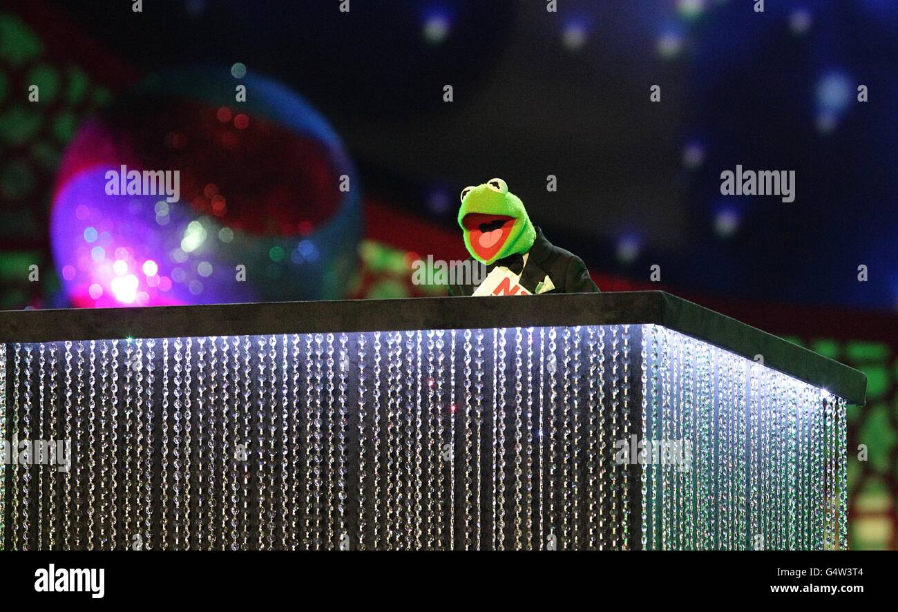 Kermit der Frosch auf der Bühne während der NTA Awards 2012 im O2, Greenwich, London Stockfoto