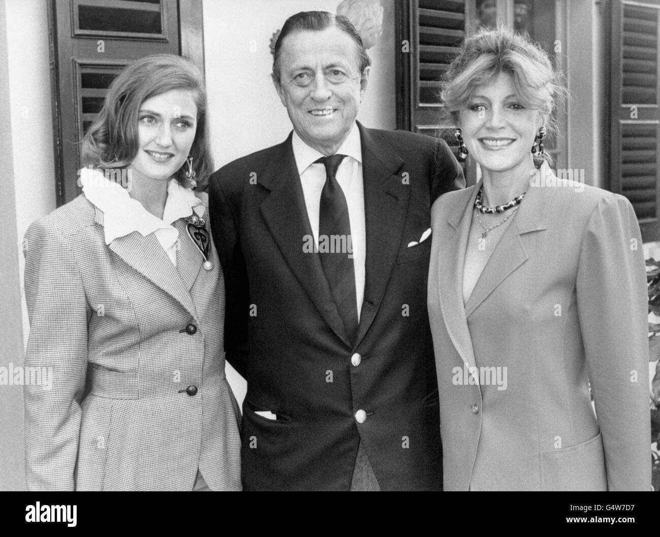 Baron Hans Heinrich Thyssen-Bornemisza (Mitte) mit seiner Frau (r) und Seine Tochter Francesca Stockfoto