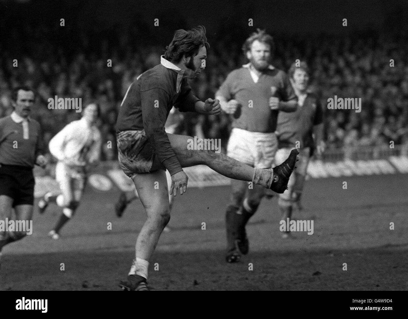 Welsh International hat sich mit dem Vollrücken JPR Williams, der mit 54 Kappern zu ihrem mosted-capped-Spieler geworden ist, entwickelt. Williams spielte erstmals 1969 für die Nationalmannschaft. Stockfoto