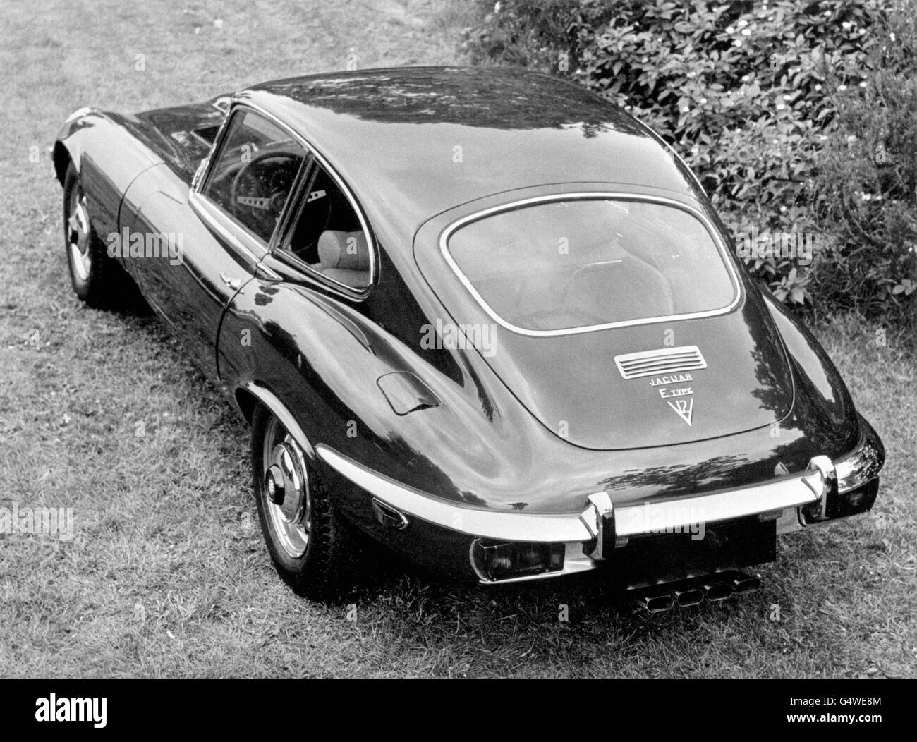 Autofahren, Jaguar E-Type. Der neue Jaguar E-Type Series 3 Stockfoto