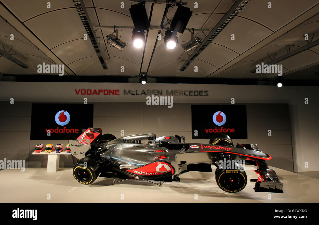 Der Vodafone McLaren Mercedes MP4-27 im McLaren Technology Centre, Woking. Stockfoto