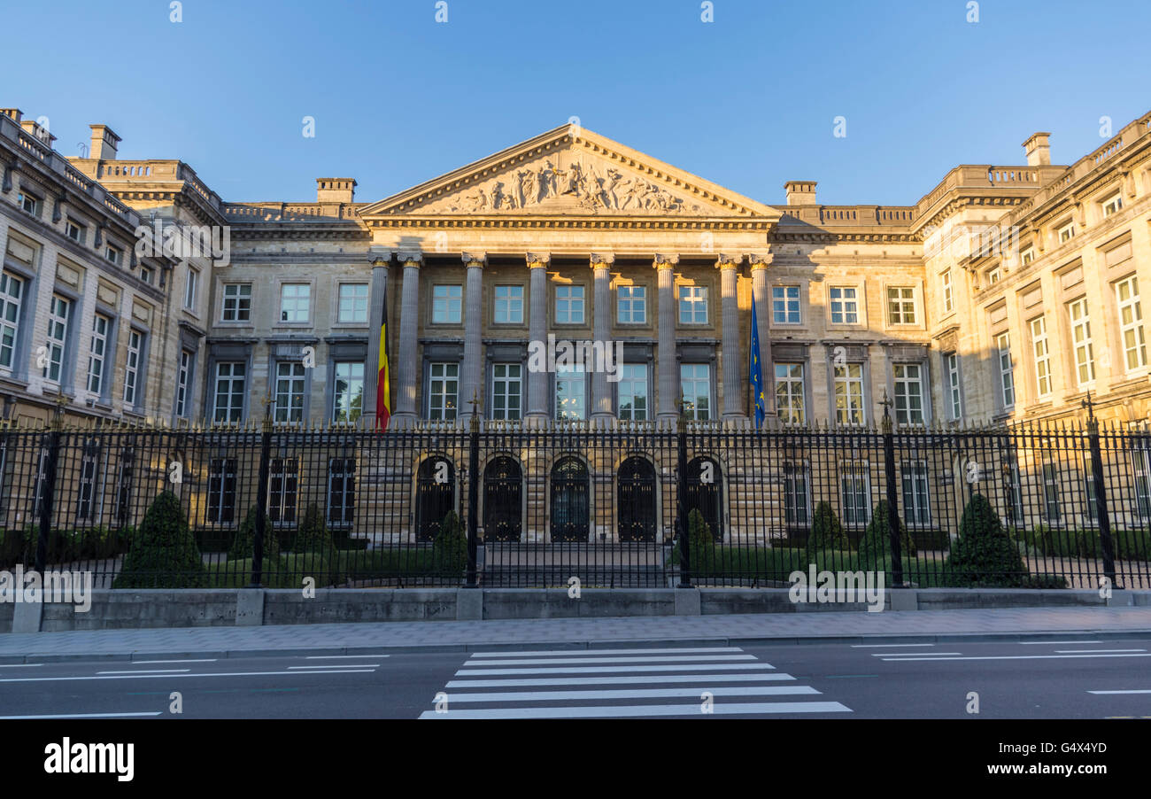 Neoklassizistische Fassade des Palastes der Nation Gebäude in Brüssel, die belgische Bundesparlament hosting. Stockfoto