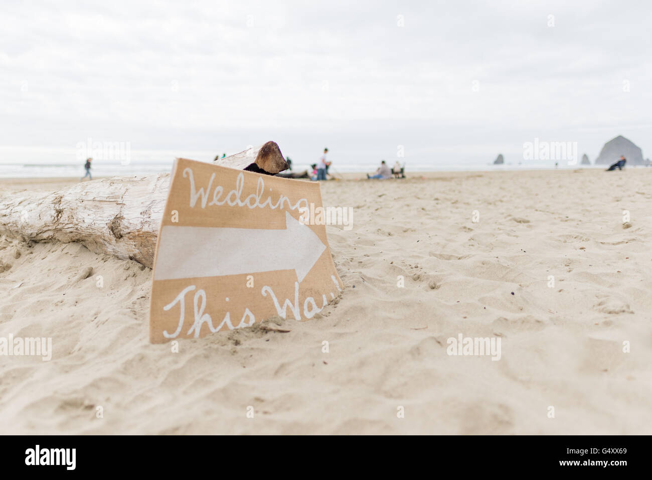 USA, Oregon, Cannon Beach, auf dem Weg zur Hochzeit Stockfoto