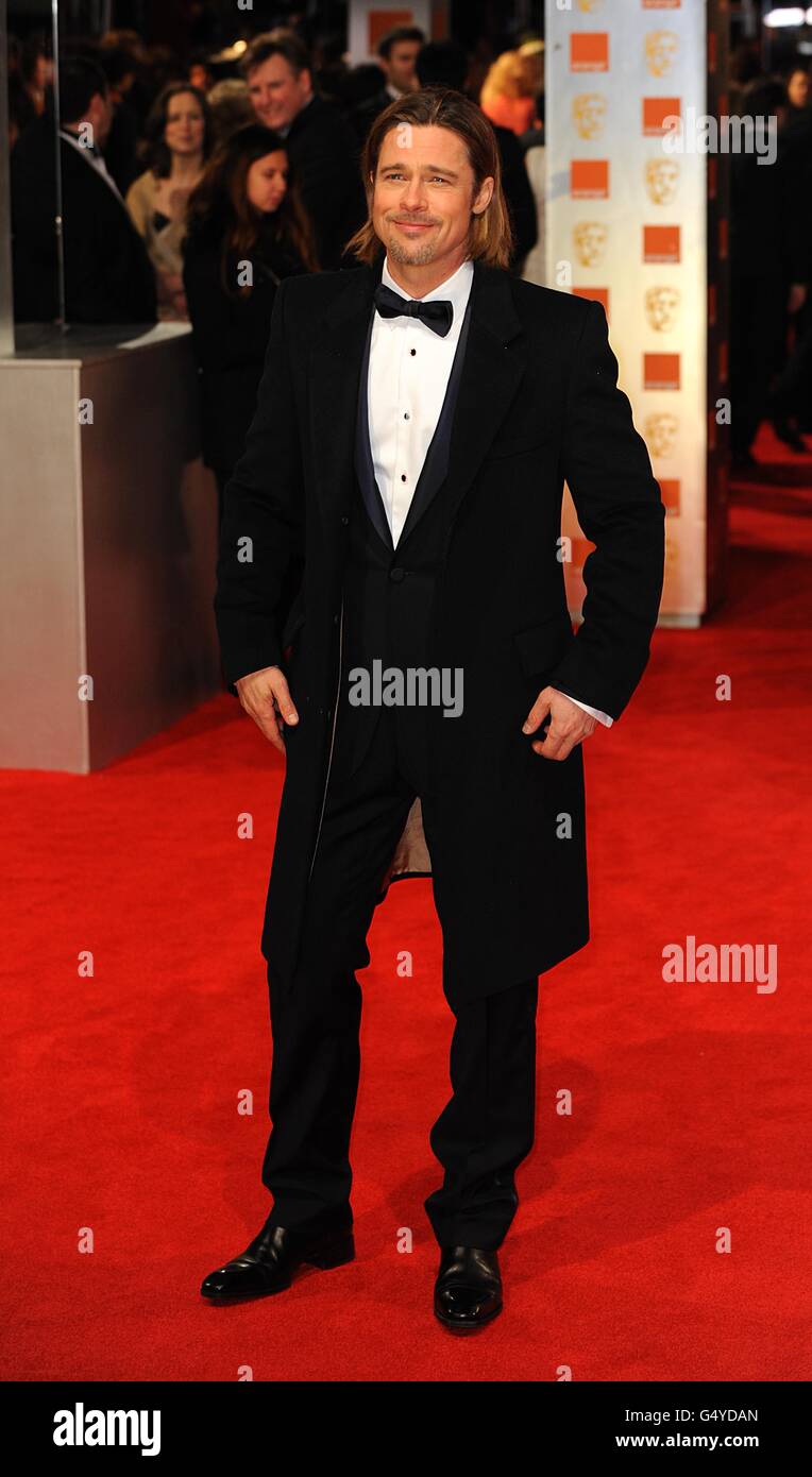 Brad Pitt bei der Ankunft für die Orange British Academy Film Awards 2012 im Royal Opera House, Bow Street, London. Stockfoto