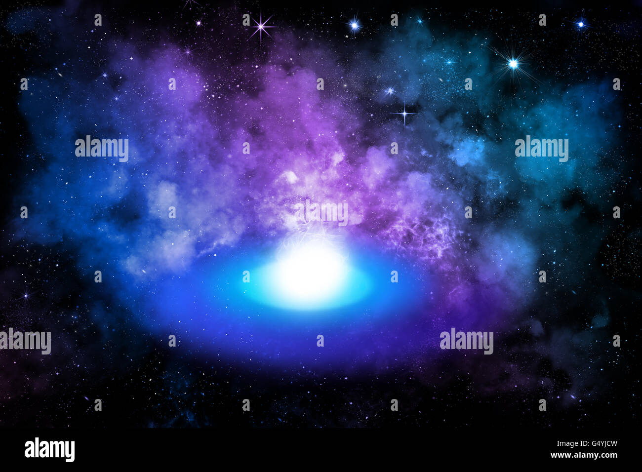 wirbeln Sie im Universum mit hellen Planeten und bunte Nebel am Sternenhimmel Stockfoto