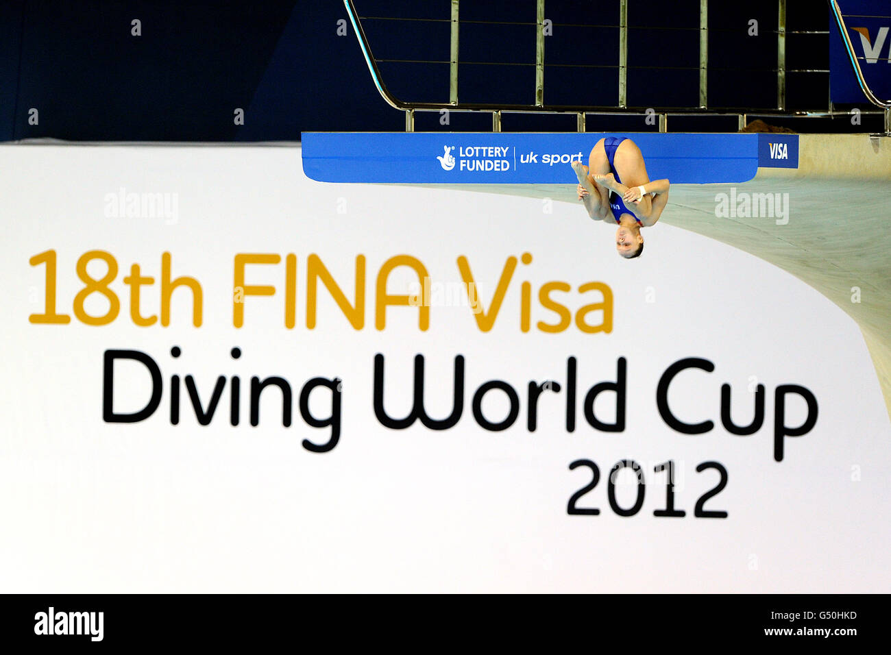 Tauchen - 18. FINA Visa Diving World Cup - erster Tag - Olympisches Wassersportzentrum. Kate Bell, USA, während der 10-m-Frauenplattform Stockfoto