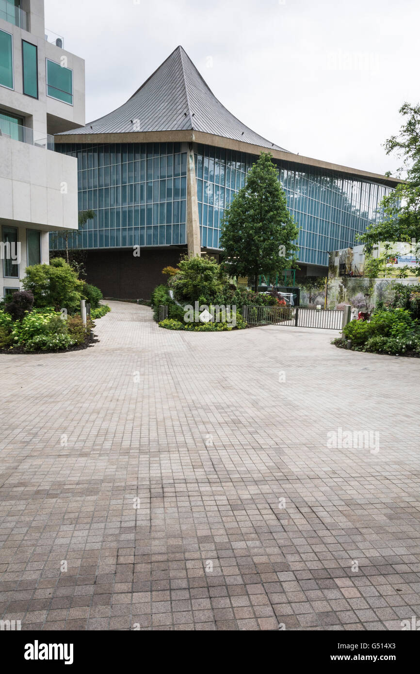 Das Design Museum (ehemalige Commonwealth Institute) auf Kensington High Street, London, England, UK Stockfoto