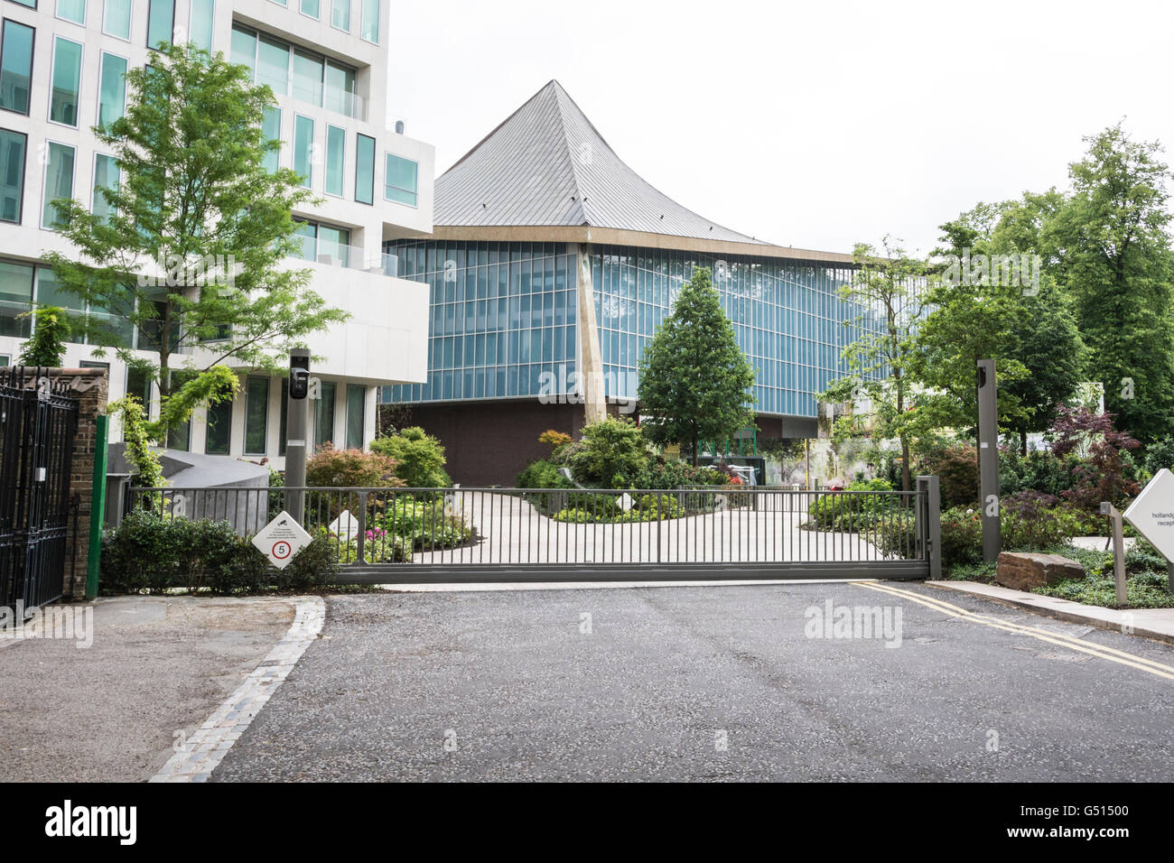 Das Design Museum (ehemalige Commonwealth Institute) auf Kensington High Street, London, England, UK Stockfoto