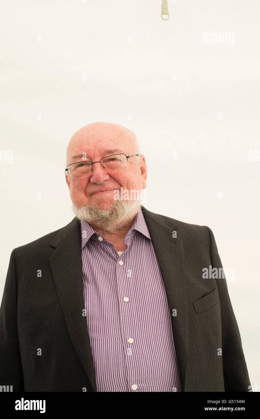 Thomas Keneally, australischer Schriftsteller, Dramatiker und Autor von Sachbüchern. Autor des Bestsellers "Schindlers Ark', den Booker Prize-Winning Roman des Jahres 1982.  Auf dem Heu-Festival der Literatur und der Künste, 30. Mai 2016 Stockfoto