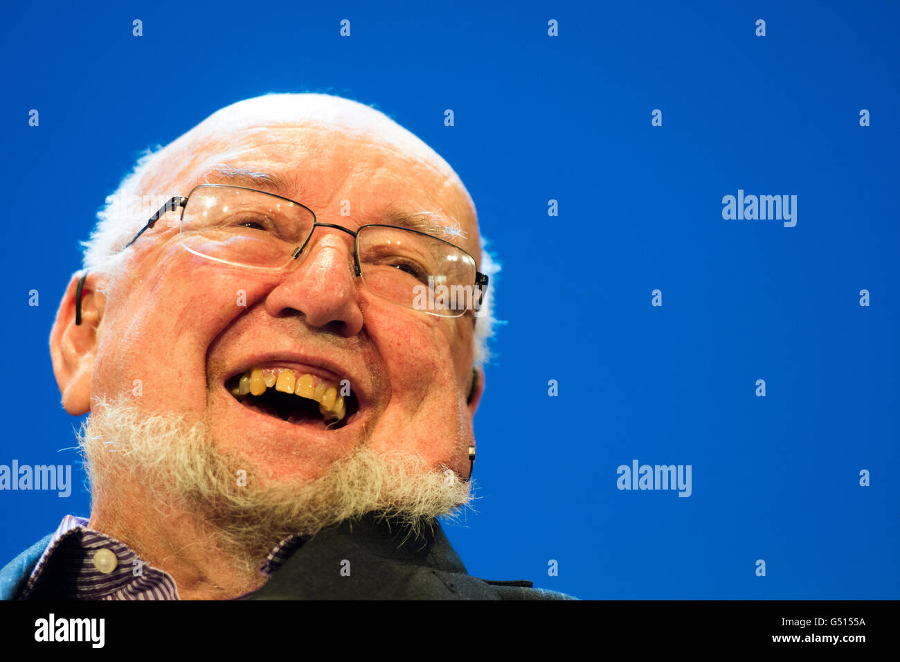 Thomas Keneally, australischer Schriftsteller, Dramatiker und Autor von Sachbüchern. Autor des Bestsellers "Schindlers Ark', den Booker Prize-Winning Roman des Jahres 1982.  Auf dem Heu-Festival der Literatur und der Künste, 30. Mai 2016 Stockfoto