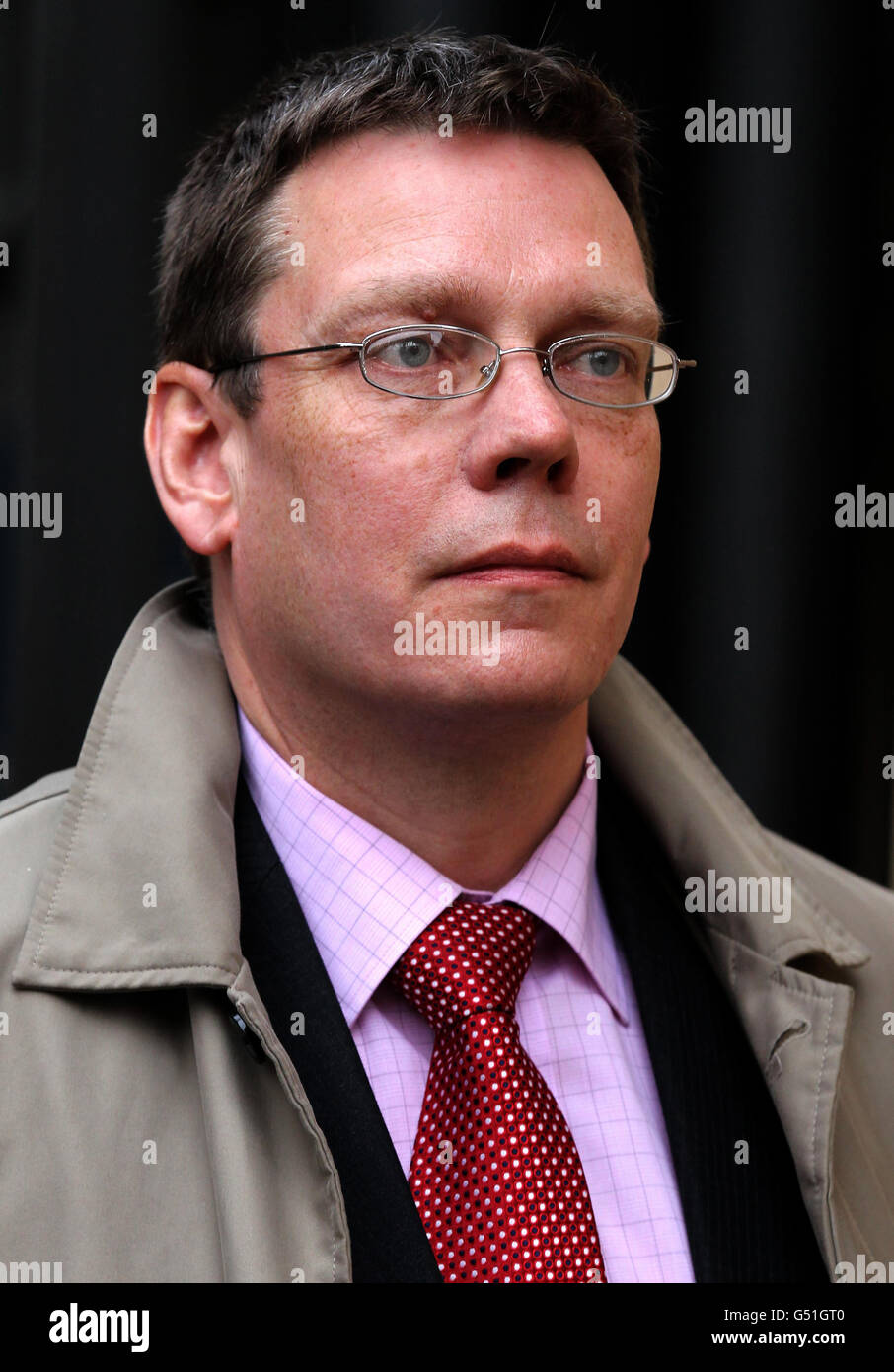 David Gilroy verlässt das Edinburgh High Court, wo er des Mordes an der vermissten Buchhalterin Suzanne Pilley beschuldigt wird. Stockfoto