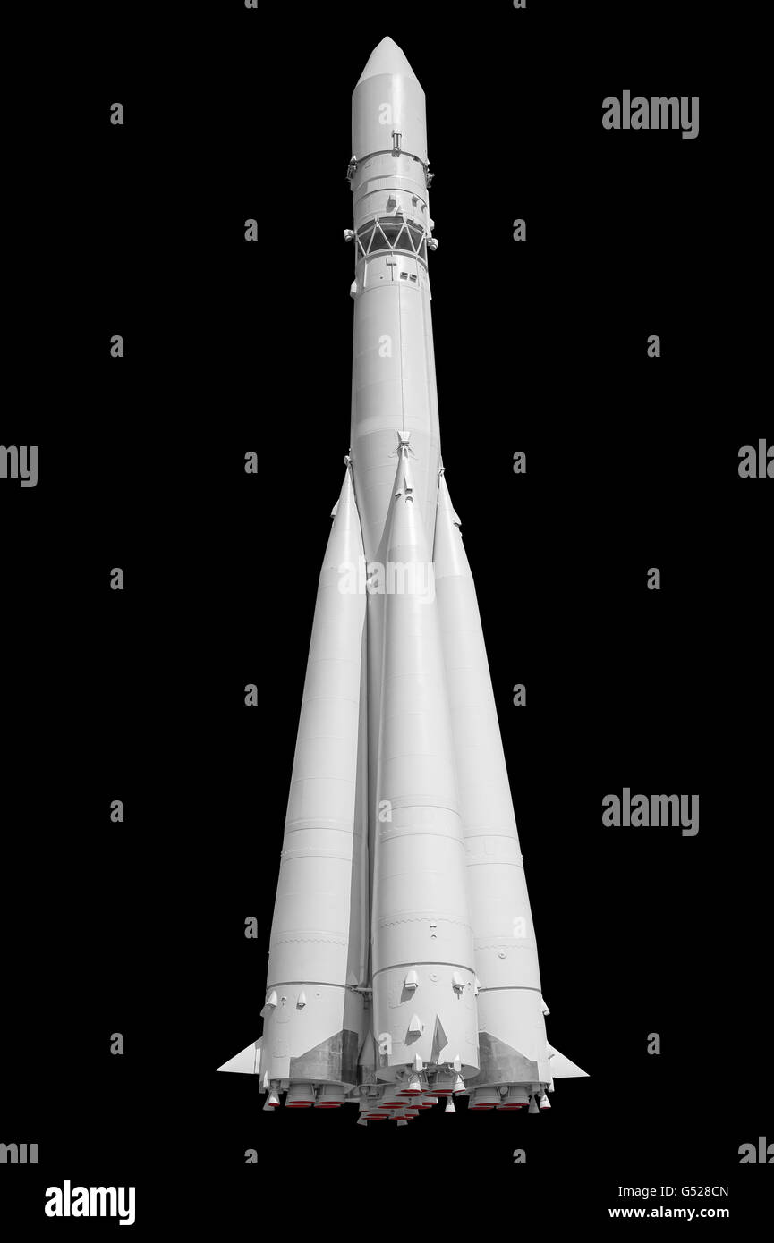 Rakete auf schwarzem Hintergrund isoliert Stockfoto