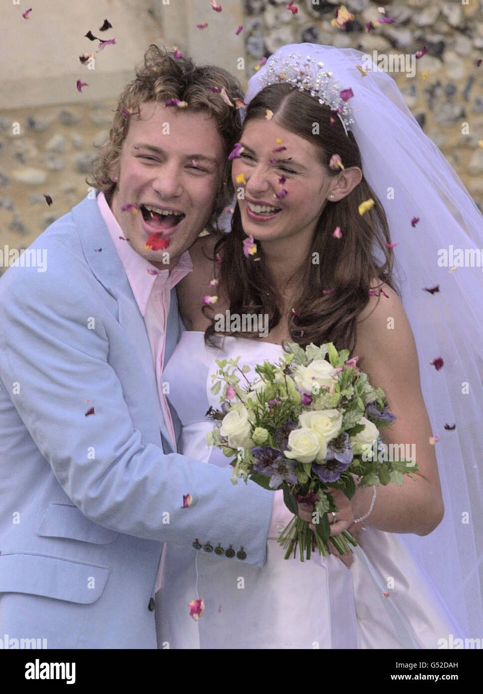 Jamie Oliver Hochzeit Braut Konfetti Stockfoto
