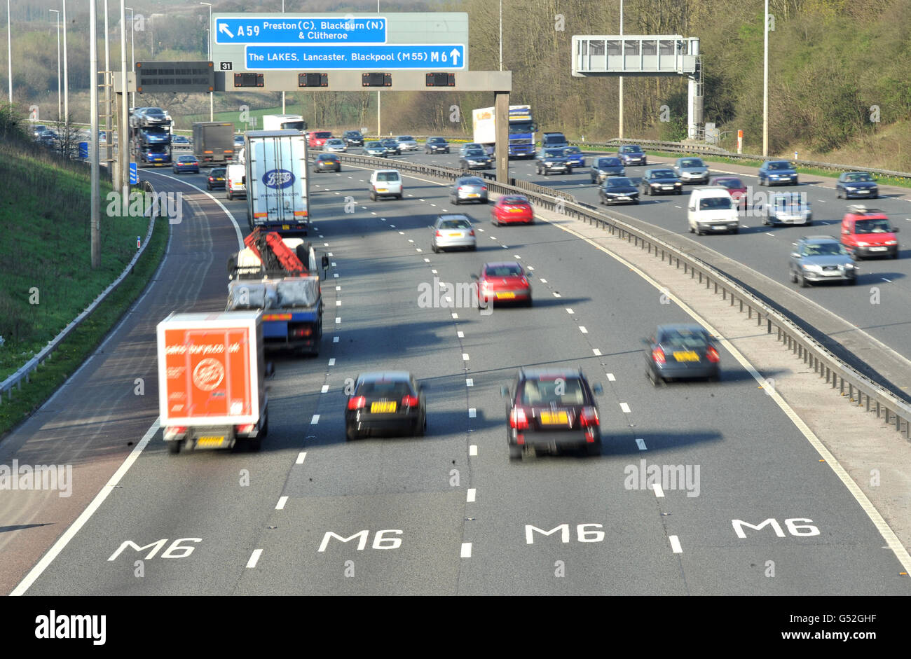 Autobahn M6. Ein allgemeiner Blick auf den Verkehr auf der M6 bei Preston. Stockfoto