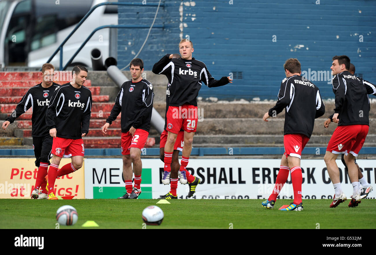 Fußball - Npower Football League One - Oldham Athletic V Charlton Athletic - Boundary Park Stockfoto