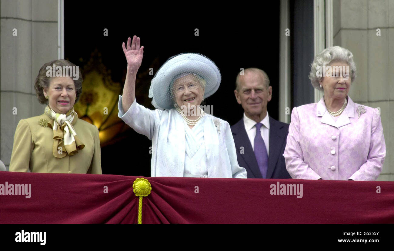 Als sie ihren 100 geburtstag feiert Fotos und Bildmaterial in hoher