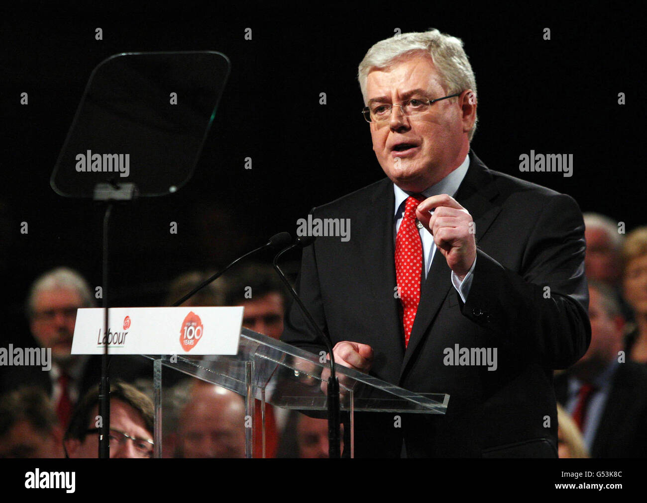 Labour-Chef Eamon Gilmore hält seine Keynote bei der Konferenz seiner Partei auf der NUI Galway. Stockfoto