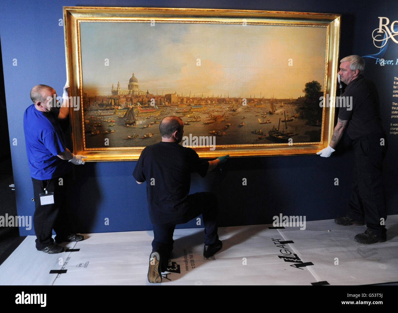 Canalettos 'London': Die Themse am Tag des Oberbürgermeisters hängt im National Maritime Museum in Greenwich. Stockfoto