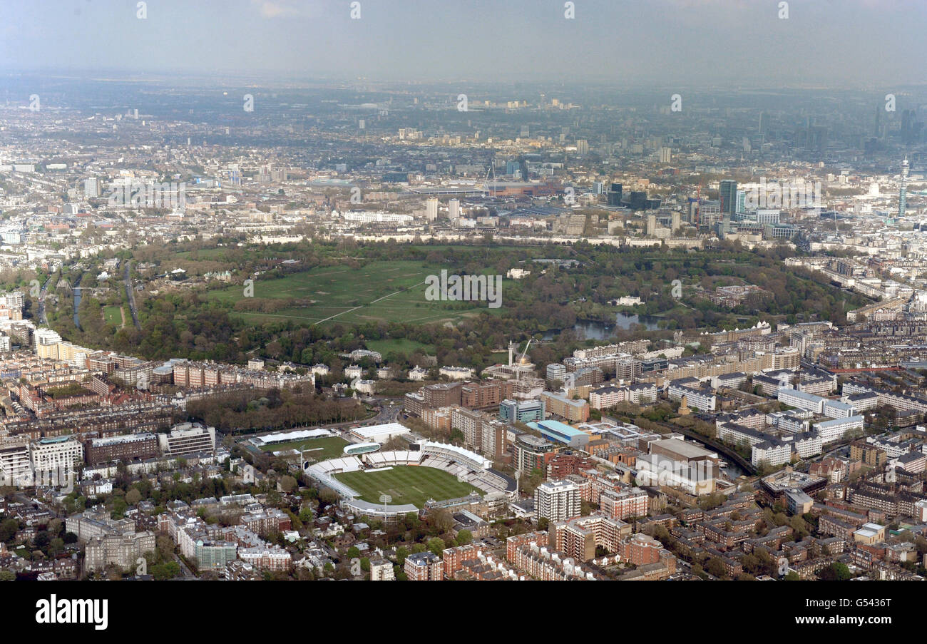 Blick Auf Die Stadt - London. Luftaufnahme des Regent's Park und Lord's Cricket Ground, London Stockfoto