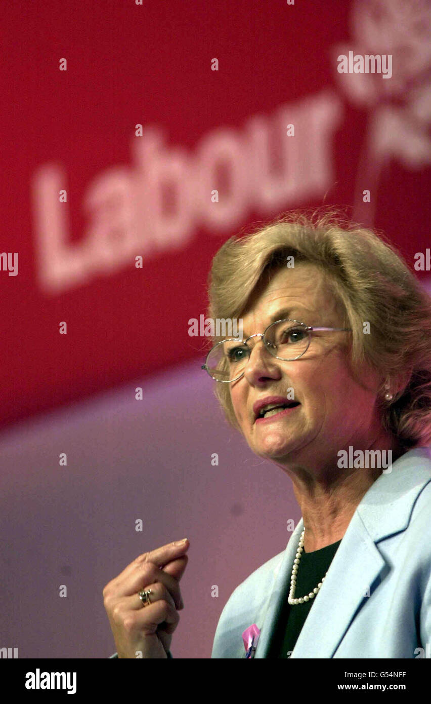 Glynis Kinnock, Mitglied des Europäischen Parlaments, spricht auf der Labour Party Conference in Brighton. Stockfoto