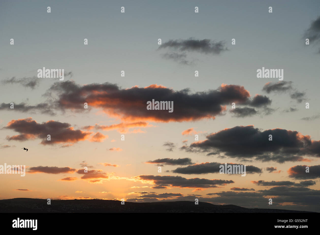 Sonnenuntergang und Cloud-Formationen Stockfoto