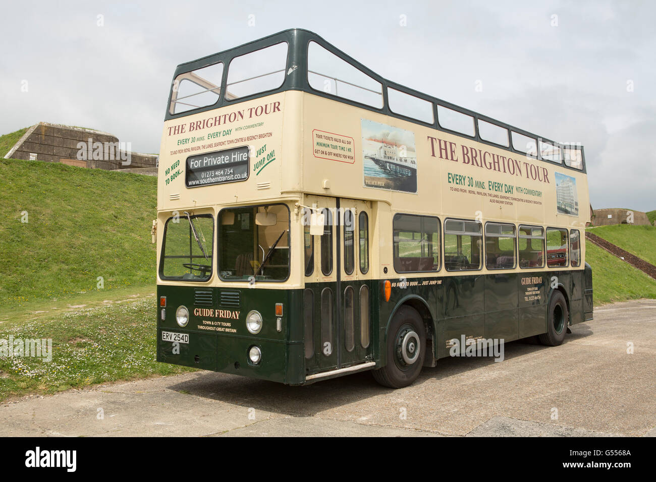 Offenen Brighton Oldtimer Doppeldeckerbus bei einer Veranstaltung im Fort Nelson in der Nähe von Portsmouth (Hampshire). Stockfoto