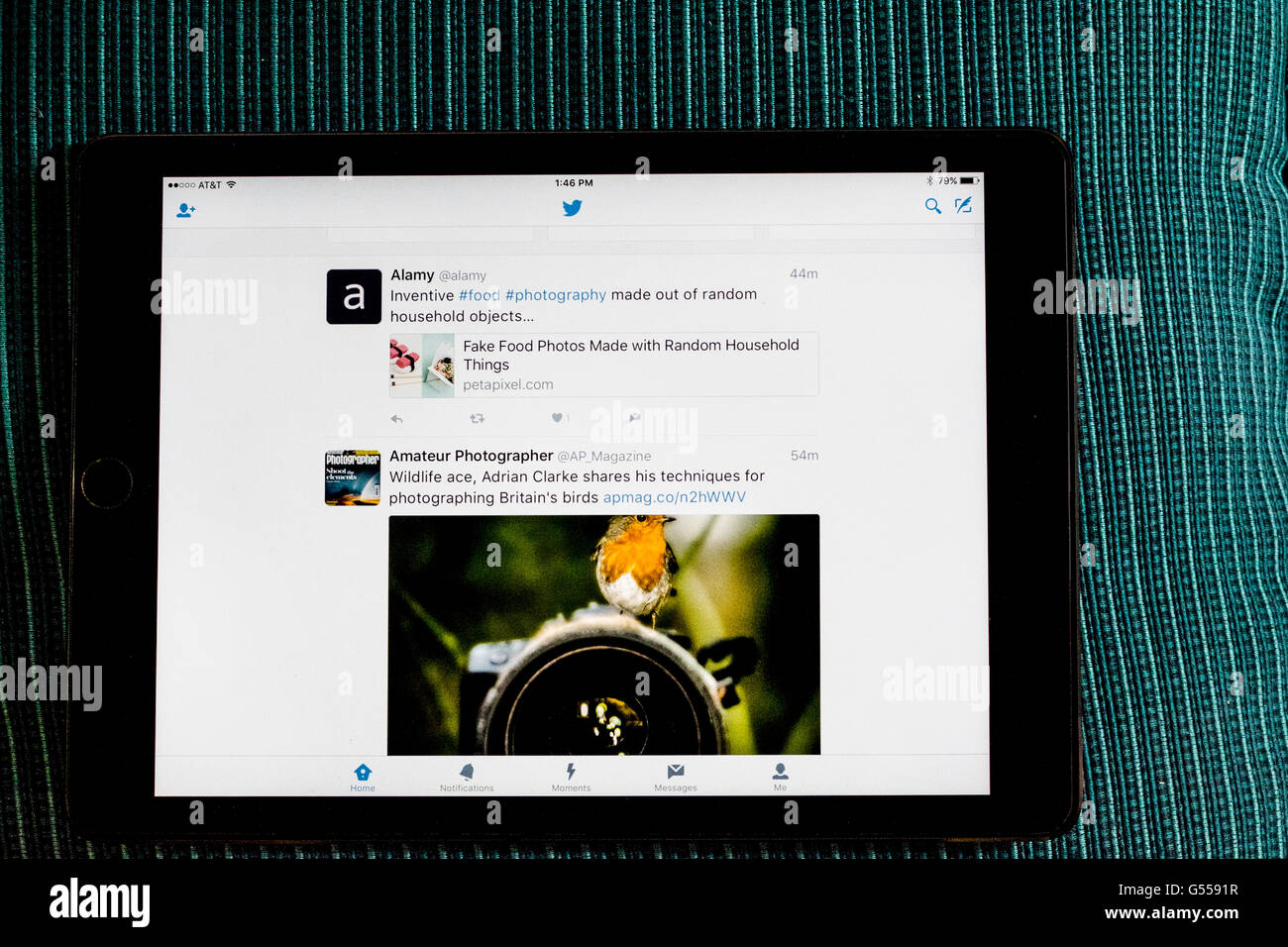 Ein Twitter-Seite auf einem iPad Air Display. USA. Stockfoto