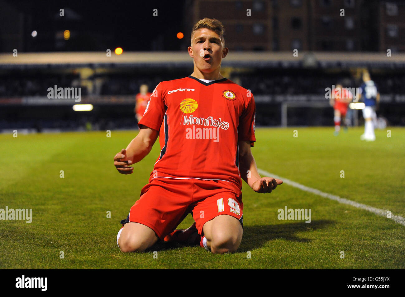 Fußball - npower Football League Two - Play Off Halbfinale - zweite Etappe - Southend United gegen Crewe Alexandra - Roots Hall Stadium. Max Clayton von Crewe Alexandra feiert sein Ziel Stockfoto