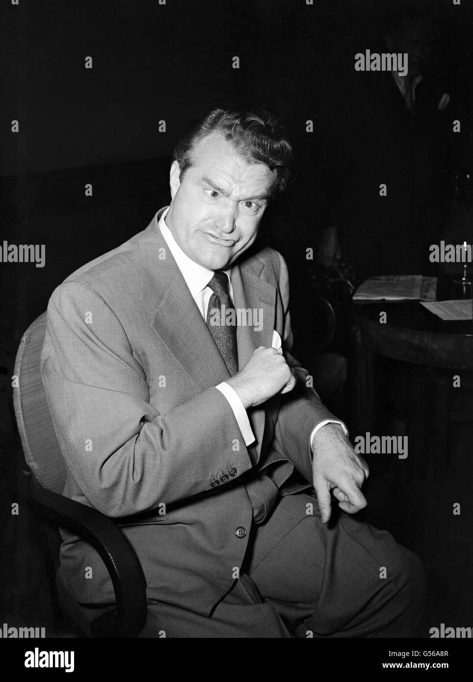 Amerikanischer Filmkomiker Red Skelton bei einem Presseauftritt im Prince of Wales Theatre, London. Er wird einen vierwöchigen Varieté-Auftritt machen. Stockfoto