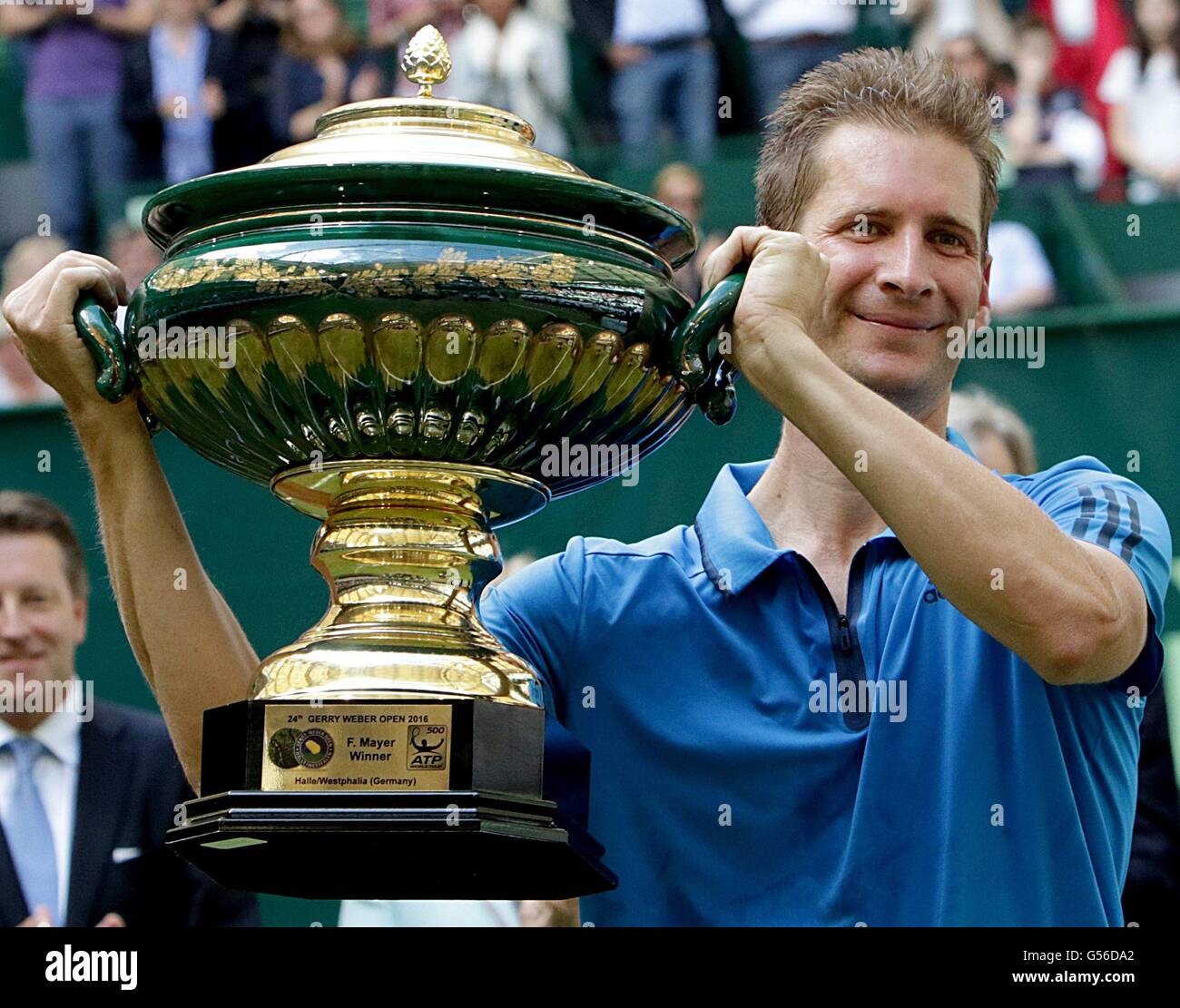 19.06.2016. Halle, Nordrhein-Westfalen, Deutschland, Gerry Webber öffnen Tennis-Turnier, Herren Finale. Alexander Zverev gegen Florian Mayer. Gewinner Florian Mayer feiert seinen Sieg Stockfoto