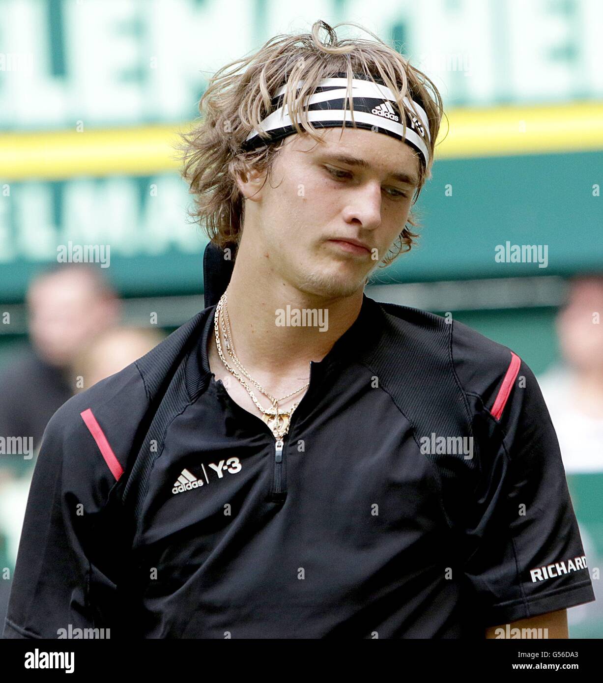 19.06.2016. Halle, Nordrhein-Westfalen, Deutschland, Gerry Webber öffnen Tennis-Turnier, Herren Finale. Alexander Zverev gegen Florian Mayer. Alexander Zverev auf seinem Weg zum Verlust in 3 Sätzen Stockfoto