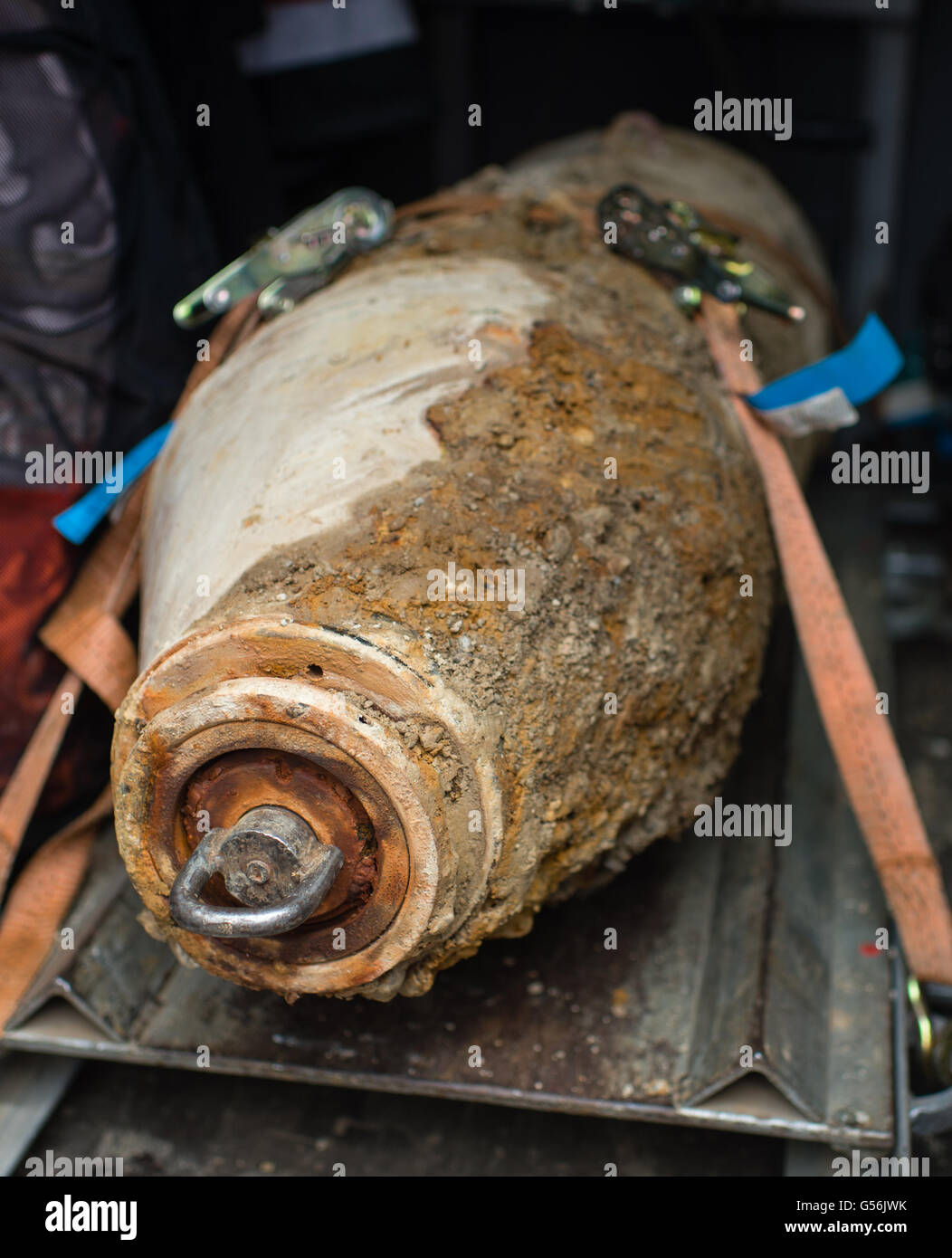 Traunstein, Deutschland. 21. Juni 2016. Ein entschärft Fliegerbombe ...