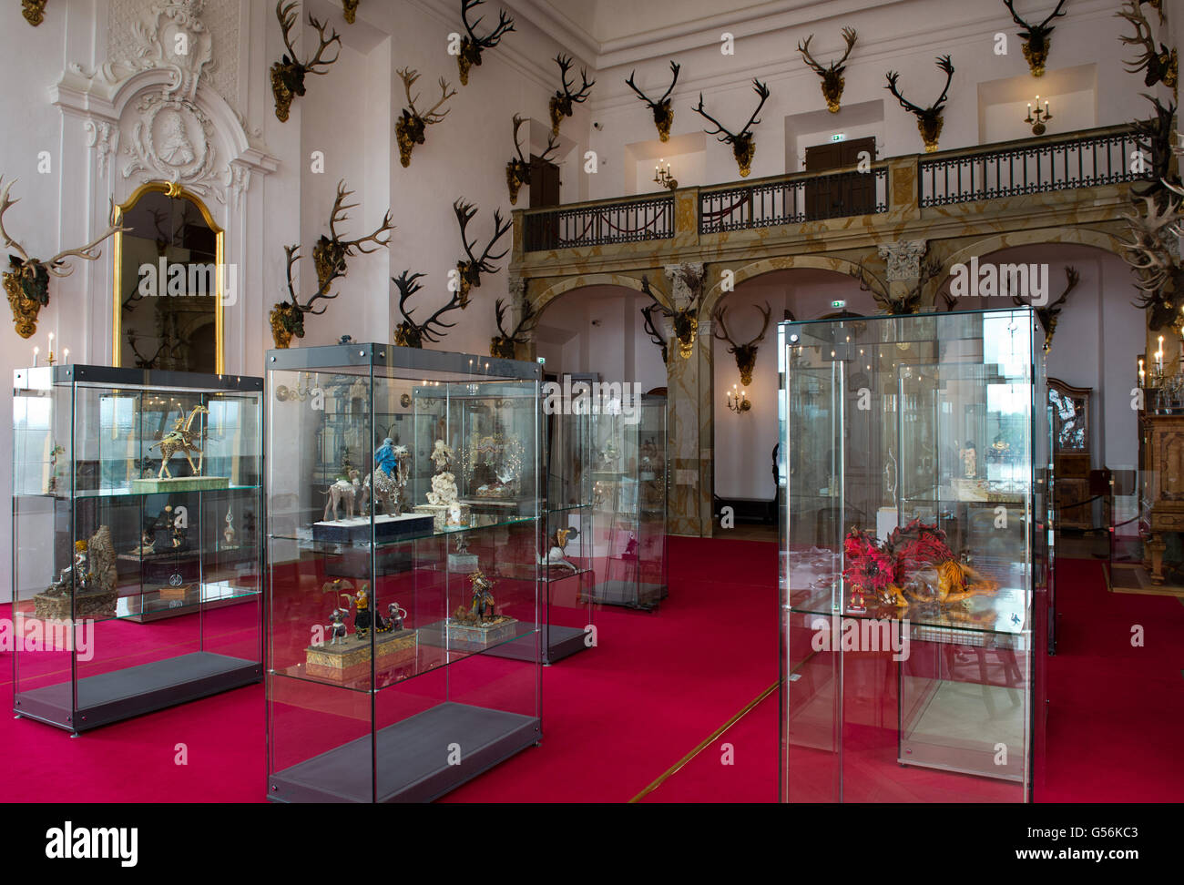 Moritzburg, Deutschland. 21. Juni 2016. Kunstwerke von Künstler Barbara Lenz aus Würzburg an der Sonderausstellung "Fabelhafte Wesen" ("Fabelwesen") im Schloss Moritzburg in Moritzburg, Deutschland, 21. Juni 2016. Zwischen 23 Juni und 16. Oktober können Besucher die einzigartige Kostbarkeiten des Künstlers in der Ausstellung sehen. Foto: ARNO BURGI/Dpa/Alamy Live-Nachrichten Stockfoto