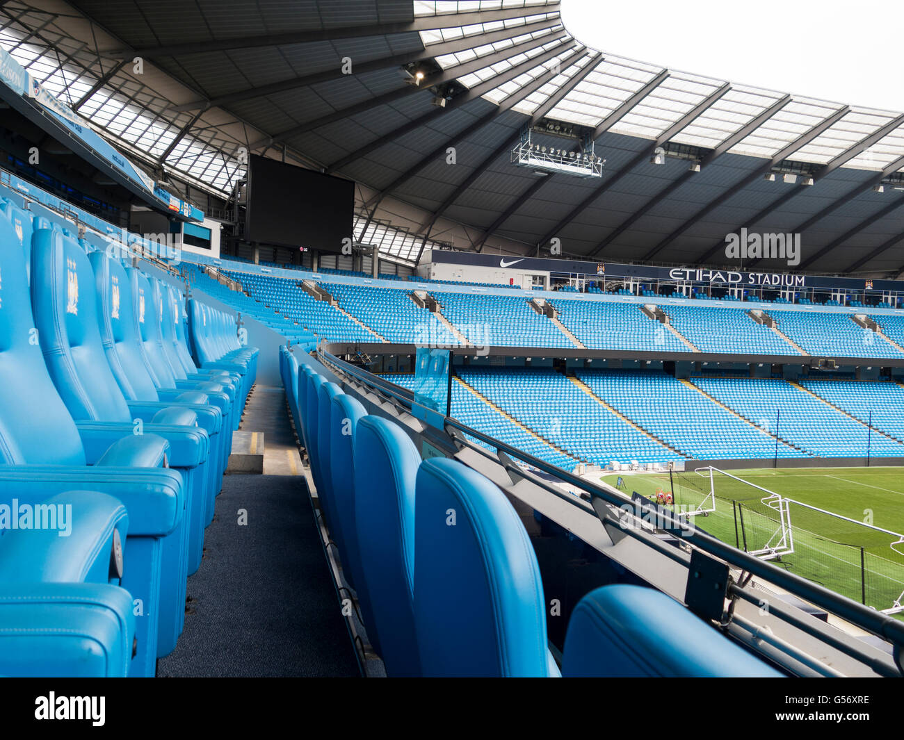 Sitzplätze innen Etihad Stadium Manchester CIty Football Club UK Stockfoto