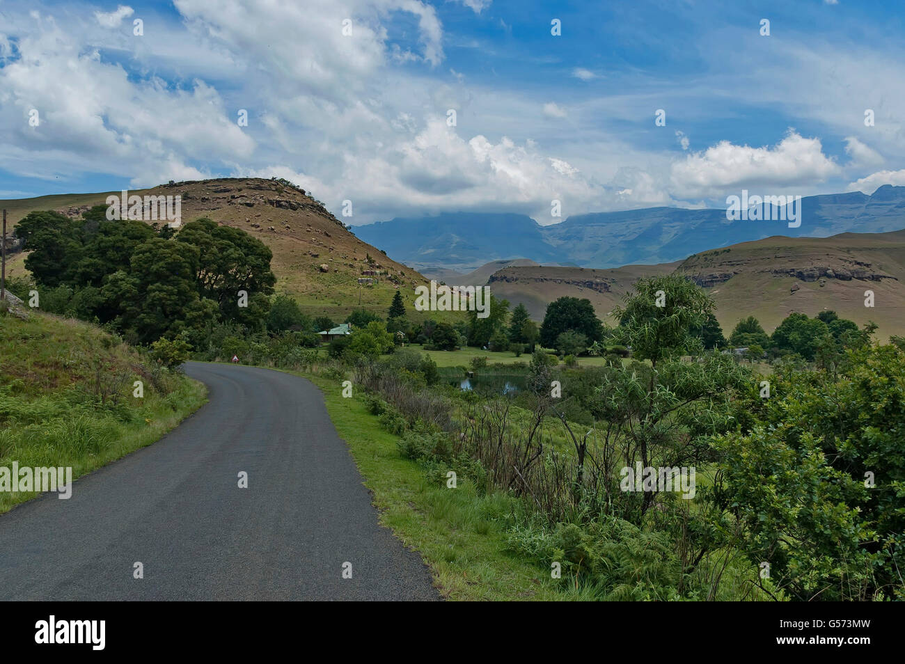 Weg zum Giants Castle KwaZulu-Natal Natur behalten, Drakensberge Südafrika. Stockfoto