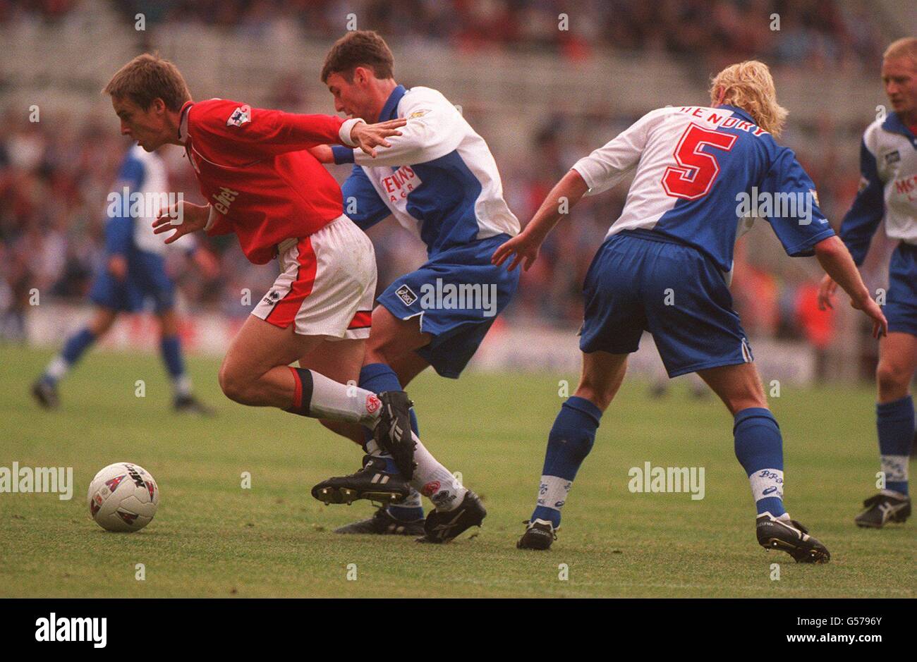 L-R: JAN AAGE FJORTOFT, MIDDLESBROUGH. CHRIS SUTTON & COLIN HENDRY, BLACKBURN ROVERS **** M / BR Stockfoto