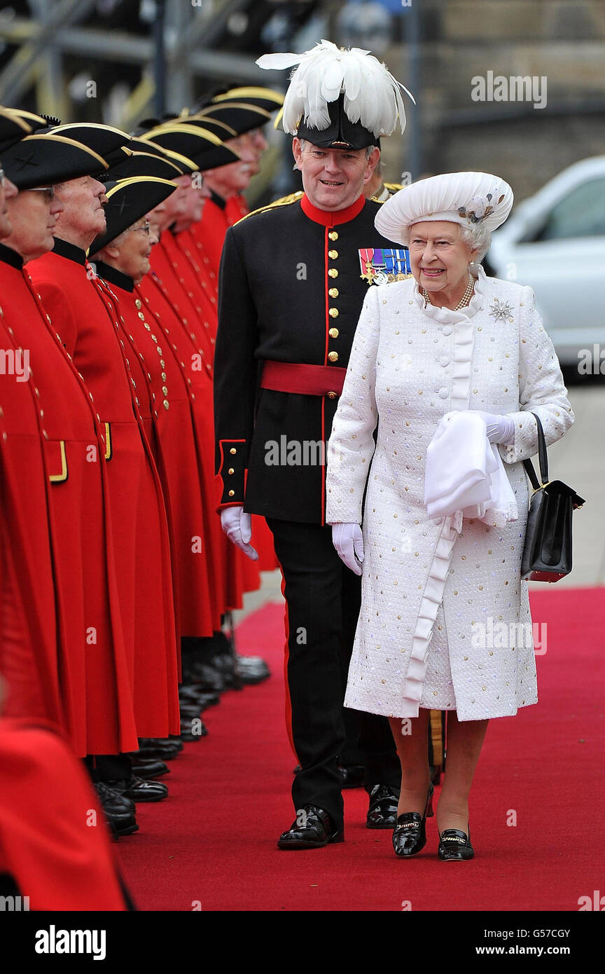 Diamant-Jubiläum feiern - Thames Festzug Stockfoto