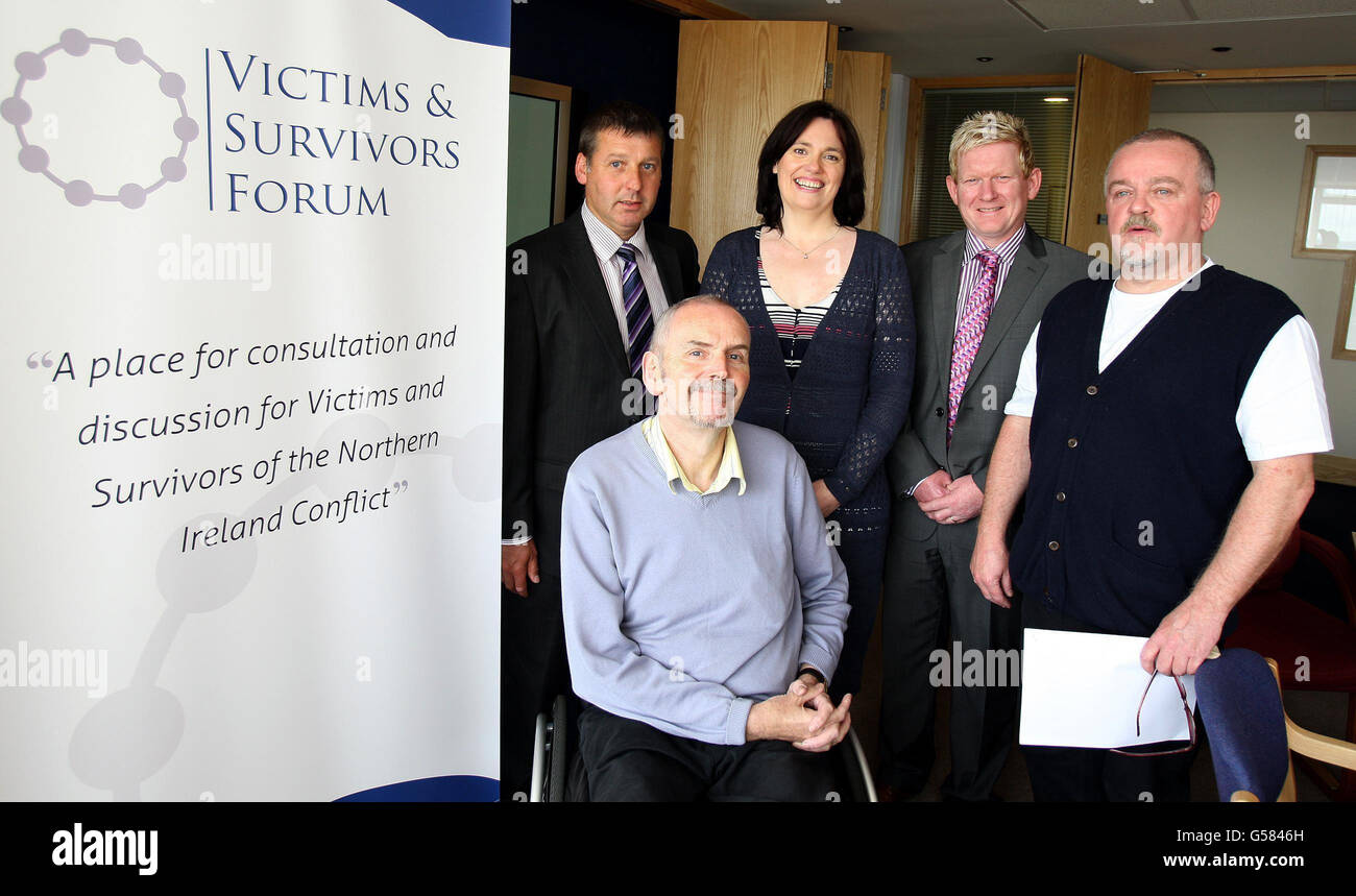 (Von links nach rechts) Geoff Hamilton, Peter Heathwood, Ann Travers, Stephen Gault und Jude Whyte, Mitglieder des neuen 25-köpfigen Forums für Opfer und Überlebende. Stockfoto