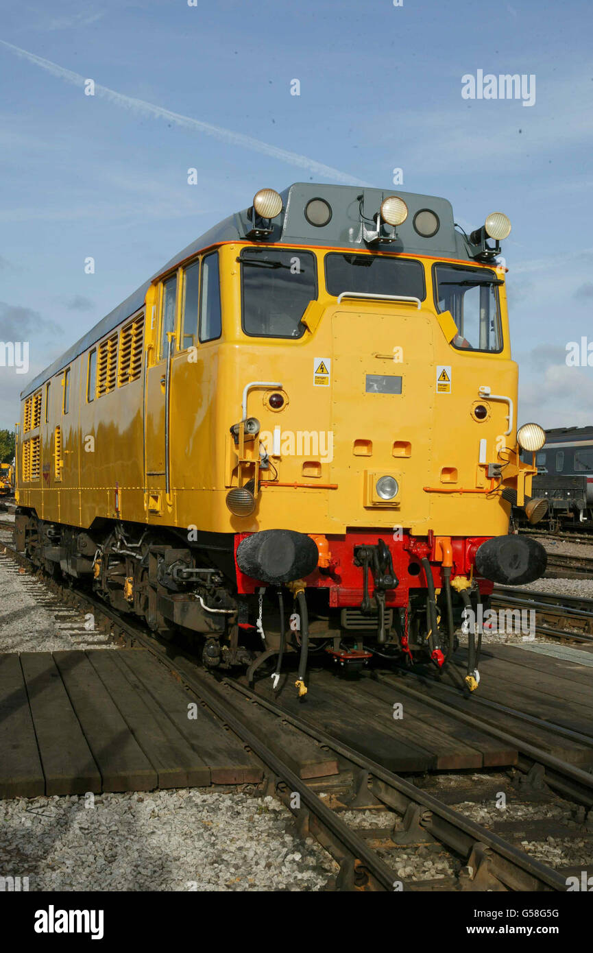 Netz-Schiene, Klasse 3. Vintage Diesel electric Build mit dem Pinsel. Stockfoto