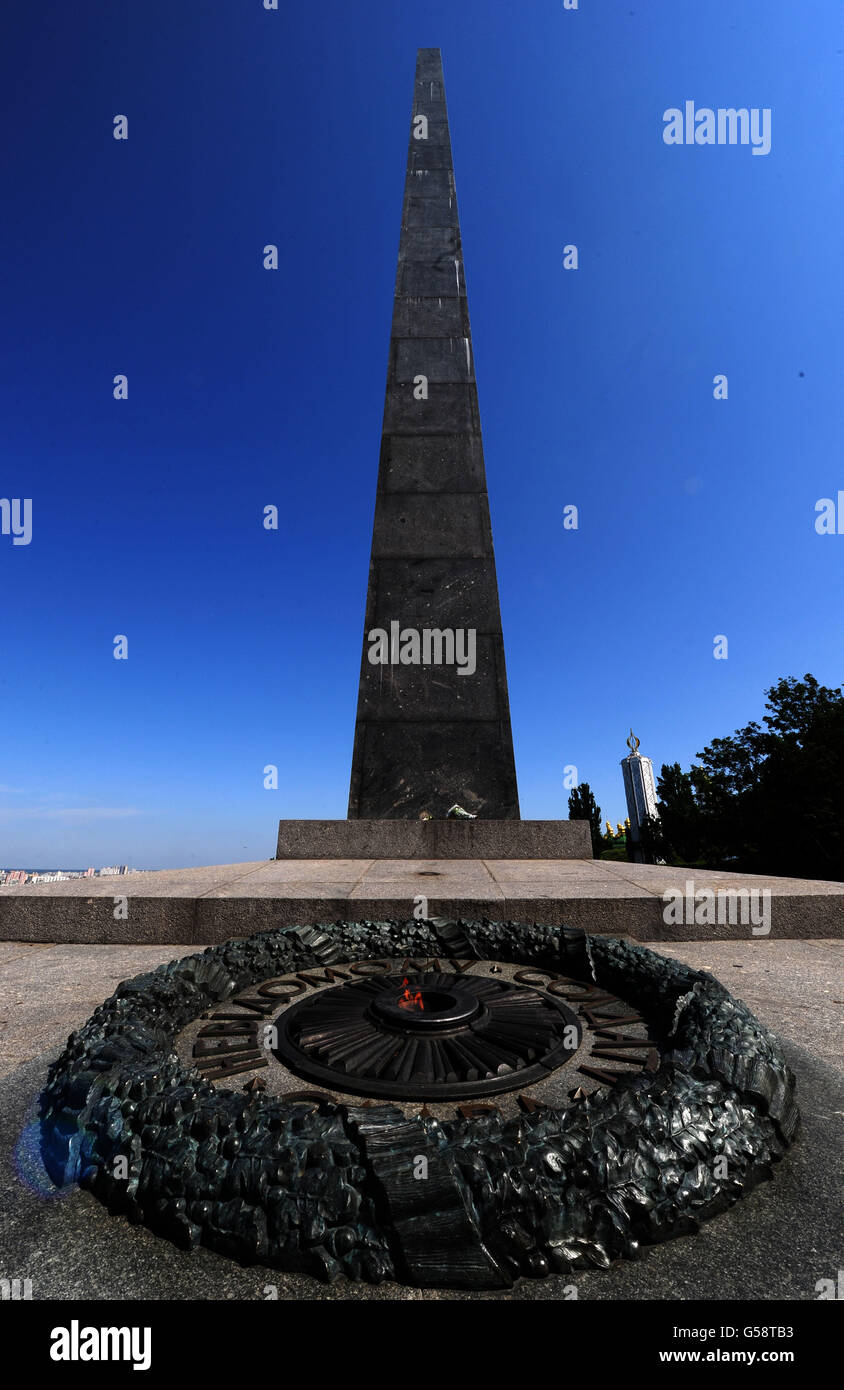 Eine allgemeine Ansicht des Grabes des unbekannten Soldaten in Kiew, Ukraine Stockfoto