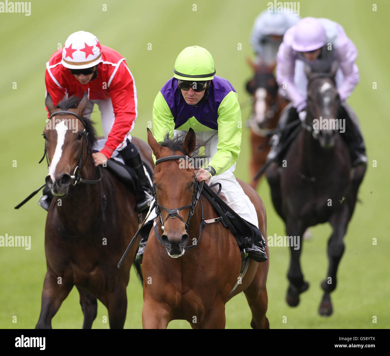 Horse Racing - 2012 Dubai Duty Free Irish Derby Festival - Tag drei - Curragh Rennbahn Stockfoto